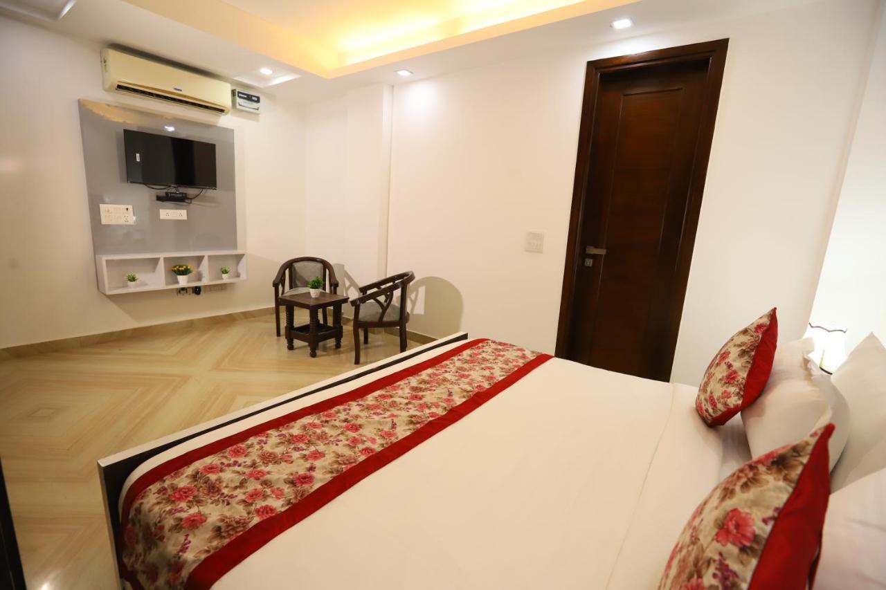 Hotel Nature View Green Park Metro Couple Friendly New Delhi Exterior foto