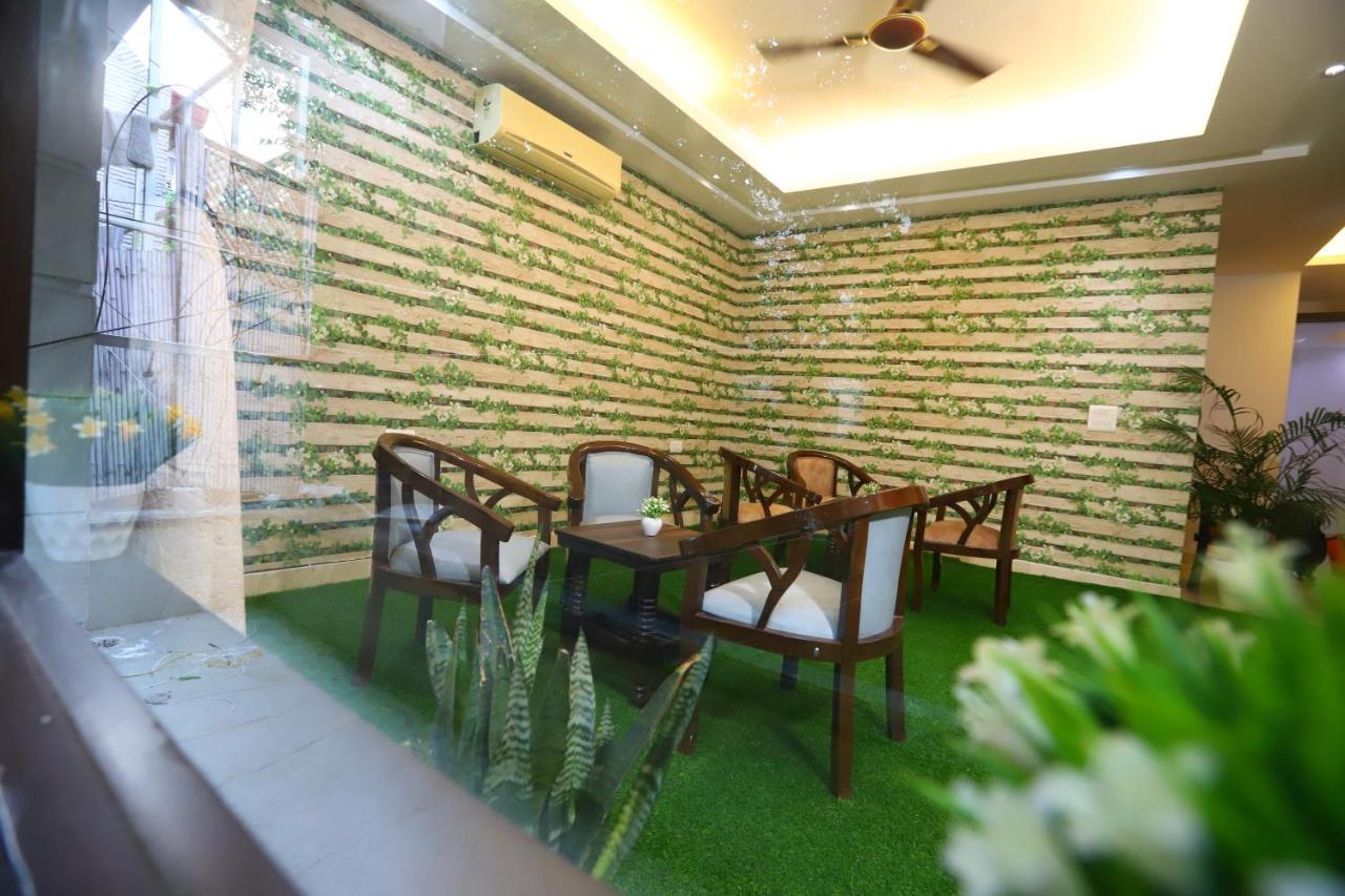 Hotel Nature View Green Park Metro Couple Friendly New Delhi Exterior foto