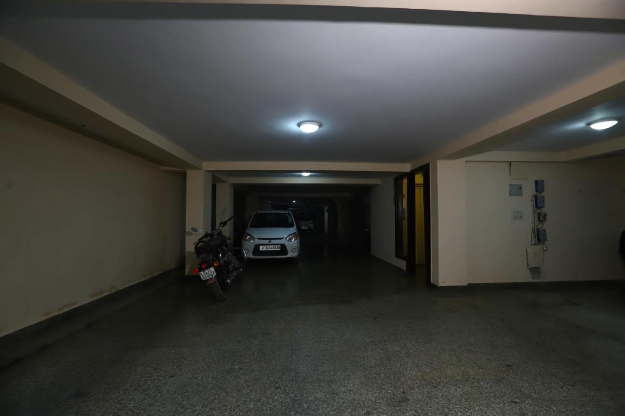 Hotel Nature View Green Park Metro Couple Friendly New Delhi Exterior foto