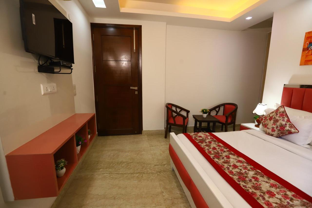 Hotel Nature View Green Park Metro Couple Friendly New Delhi Exterior foto
